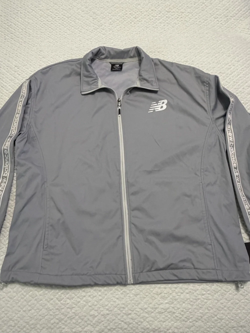 NWT New Balance Light Grey Lightweight Zip Jacket Size 2XL